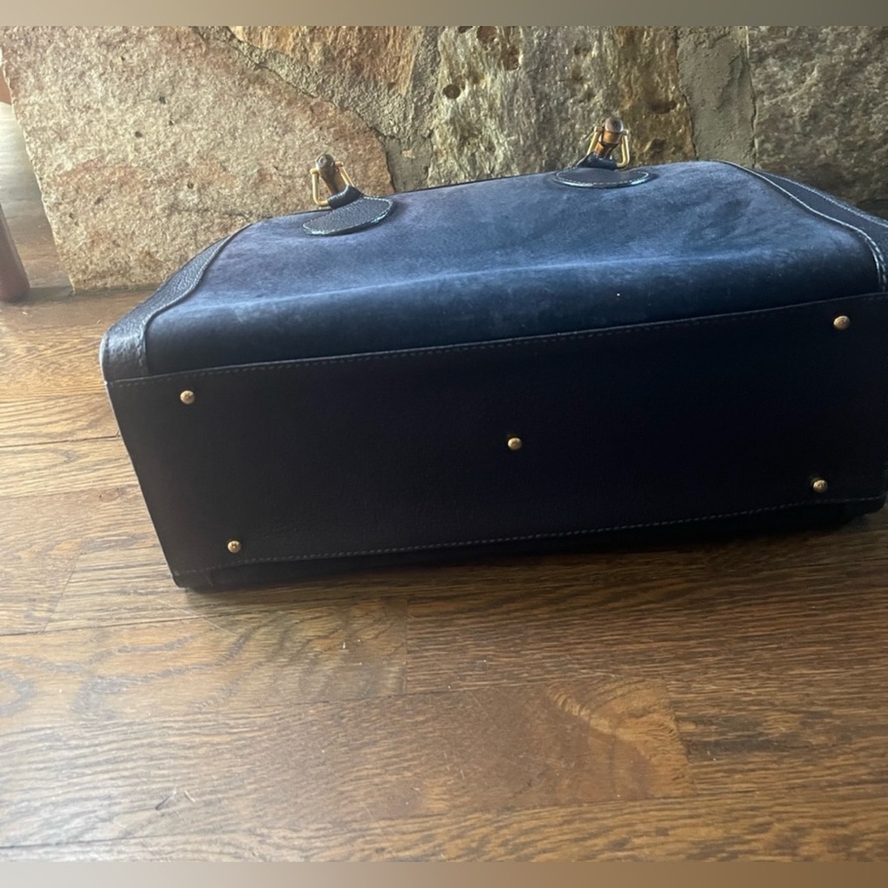 Gucci vintage Navy Suede Tote with Bamboo Handles - Picture 3 of 16